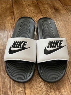 Nike Victori One Black/White Slides Men's Size 12